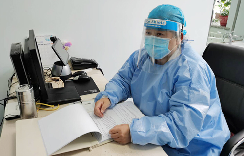 特殊人群的守望者，伦理片
观察隔离病区