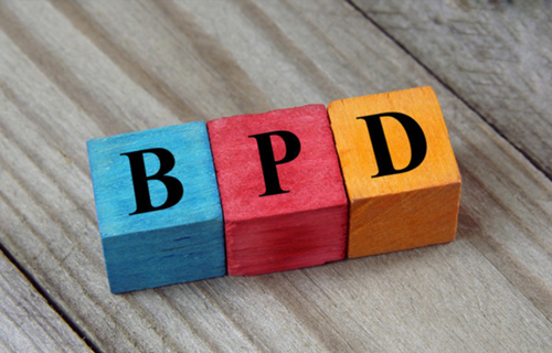 青少年自伤，家长们需要高度关注