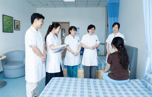 特色科室 | 心理科六疗区（中西医结合疗区）：融岐黄精粹，疗时代心殇