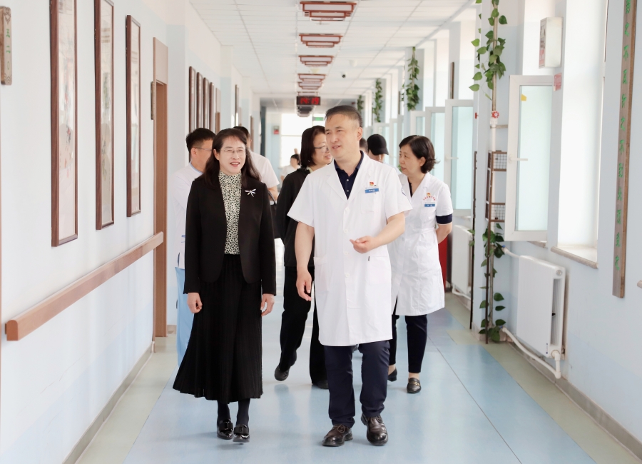 科长修 不皱眉_副本.jpg